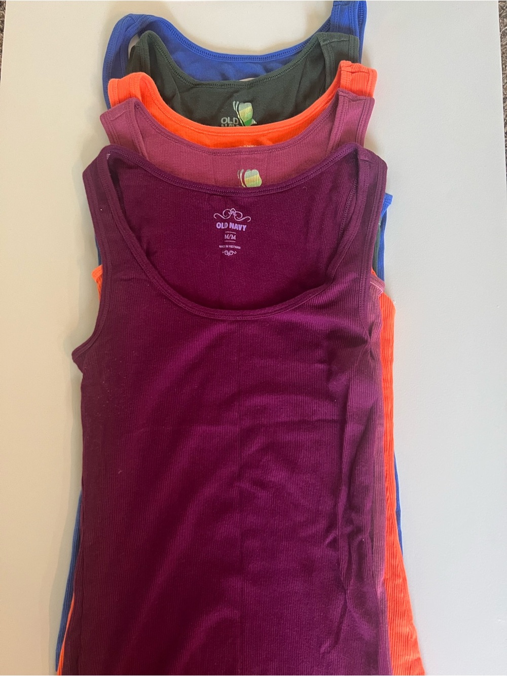 Old Navy 5-Piece Ribbed Tank Top Bundle — Size M